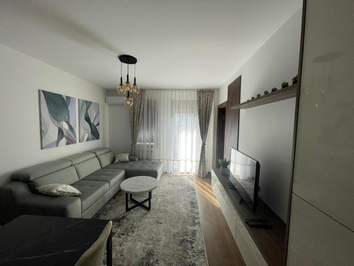 M 21 * Belgrad